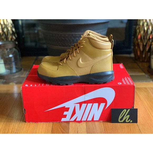 Size 5y Nike Manoa LTR "Wheat" - Picture 1 of 5